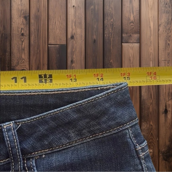 Simply Vera Vera Wang Blue Denim Mid-Rise Capris​ - Picture 11 of 14